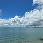 Sea Paradise 2-room Seafront In Sveti Vlas Burgas