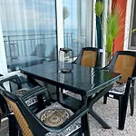 Appartamento Sea Paradise 2-room Seafront In Sveti Vlas *
