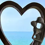 Sea Paradise 2-room Seafront In Sveti Vlas Appartamento Burgas