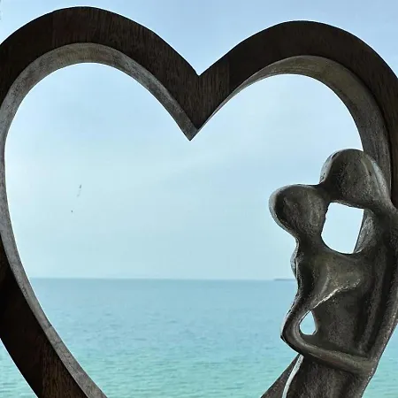 شقة Sea Paradise 2-room Seafront In Sveti Vlas بورغاس