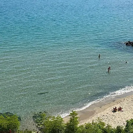 شقة Sea Paradise 2-room Seafront In Sveti Vlas *